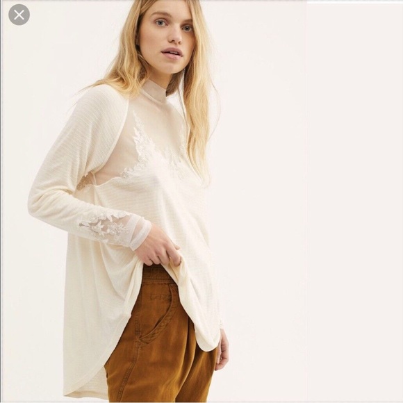 ✨NWT✨Free People Mesh Embroidered Top - Picture 2 of 5